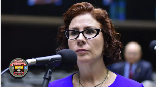 CARLA  ZAMBELLI PRESA NA ITALIA